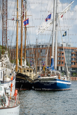 Gdańsk. Rybackie Pobrzeze. Zlot zaglowcow Baltic Sail...