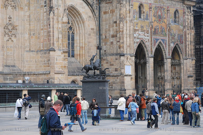 Praga (Czechy). Kompleks  Zamkowo - Palacowy z Katedra...