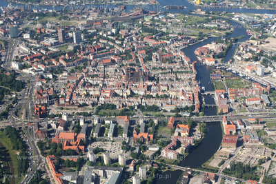 Gdansk. Starowka widziana z lotu ptaka.
04.07.2008
fot....