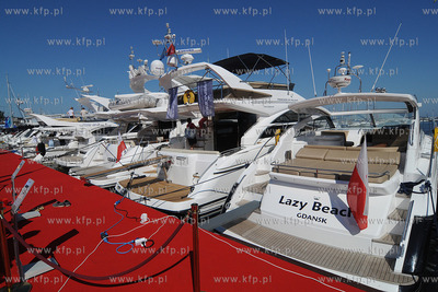 Przystan Jachtowa Marina Gdynia. IV Targi Sportow Wodnych...