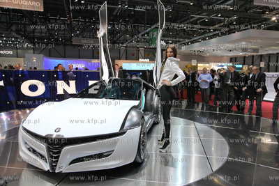 Targi motoryzacyjne w Genewie. Nz. Alfa Romeo Bertone...