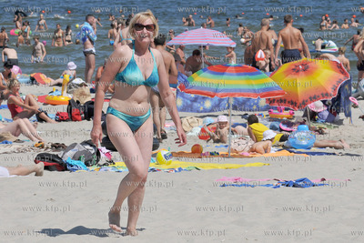 Tlumy turystow i plazowiczow na plazy w Gdyni Srodmiesciu
11.07.2010
Fot....