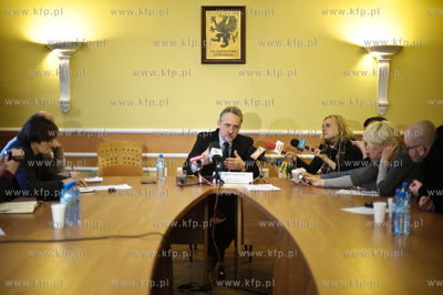 Leszek Czarnobaj, dotychczasowy wicemarszalek wojewodztwa...