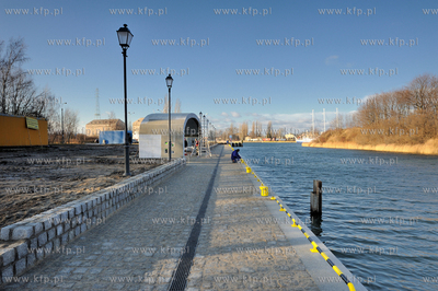 Gdansk, Nowy Port. Budowa przystanku tramwaju wodnego...