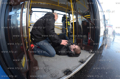 Gdynia. Molo Poludniowe. Pokaz ratownictwa medycznego...