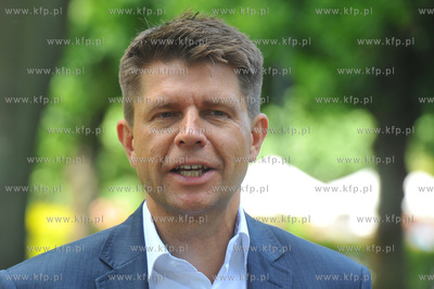 Sopot. Park Lecha i Marii Kaczynskich. Konferencja...