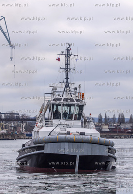 SD Tempest, holownik typu RotorTug z trzema pędnikami...