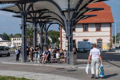 Lato w Kartuzach. Dworzec autobusowy. 18.08.2023. Fot....