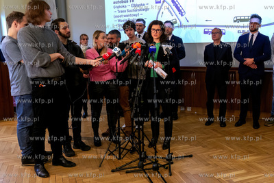 Konferencja prasowa dotycząca zamknięcia i przebudowy...