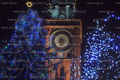 Glowne Miasto w Gdansku noca - nz ratusz glownomiejski...