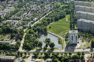 Gdansk Przymorze i  Zabianka  z lotu ptaka. Po prawej...