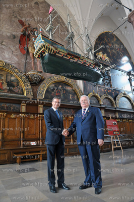 Mitt Romney, kandydat Partii Republikanskiej na prezydenta...