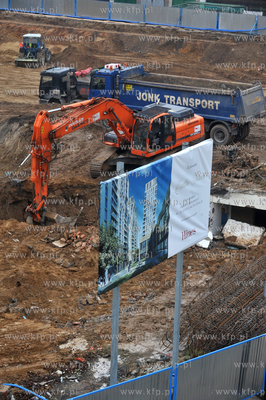 Gdansk Wrzeszcz, wykop i budowa wiezowcow Quattro Towers...