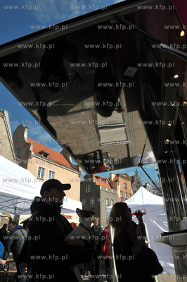Gdansk. Wolny Targ na ul Ogarnej. PIerwsza z cyklu...