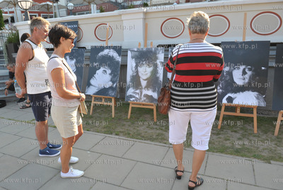 Sopot, Muszla Koncertowa przy Molo. Koncert poswiecony...