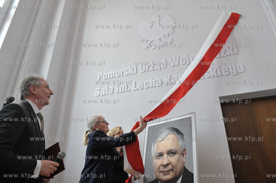 Nadanie im. Lecha Kaczynskiego sali konferencyjnej...