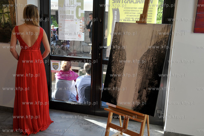 Gdańsk Oliwa. 5. urodziny galerii Warzywniak na ul.Opata...