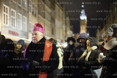 Miejska Droga Krzyzowa, zorganizowana po raz osmy przez...