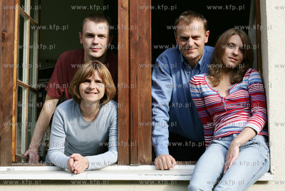 Rodzina marszalka Donalda Tuska. Od lewej: Michal,...