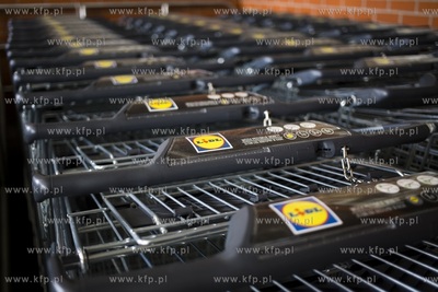 Dyskont spożywczy Lidl przy ul. Grunwaldzkiej w Gdańsku.
09.05.2018
fot....