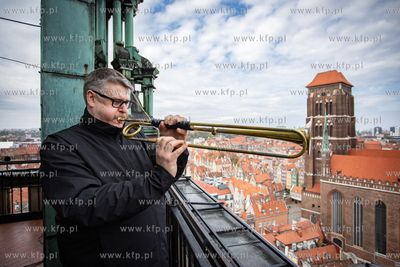 Z okazji Dnia Europy z Ratusza Głównego Miasta zabrzmiała...