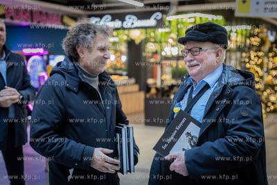 Centrum Handlowe Manhattan. Premiera albumu "Fot. Zbigniew...