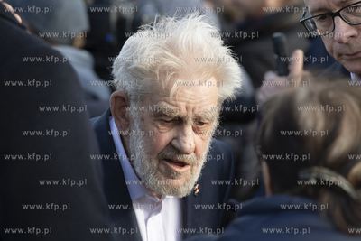 Konferencja zorganizowana przez Jacka Kurskiego oraz...