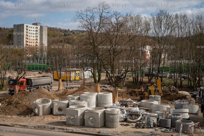 Gdańsk. Przebudowa sieci wodociągowych i kanalizacyjnych...