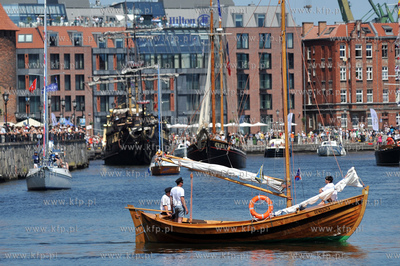 Parada zaglowcow Gdansk Sail na Motlawie11.07.2010fot....