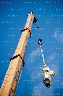 Gdansk. Ceremonia umieszczenia figury Alegorii Nauki...