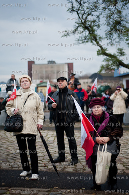 Gdansk. Marsz sympatykow Prawa i Sprawiedliwosci oraz...