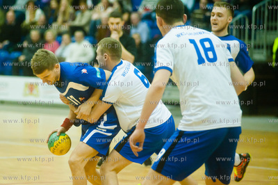 Hala AWFiS Gdansk. Mecz pilki recznej I ligi. Wybrzeze...