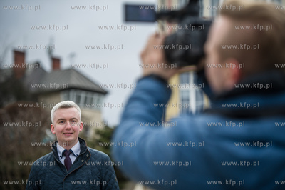 Gdansk. Nowy Port. Kandydaci do Rady Dzielnicy zwiazani...