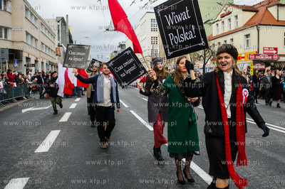 Gdynskie Urodziny Niepodleglej. Parada Niepodleglosci...