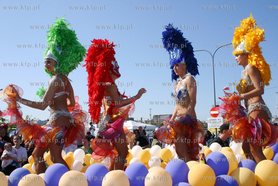 Skwer Kosciuszki Gdynia. Tancerki z zespolu X-Ray z...
