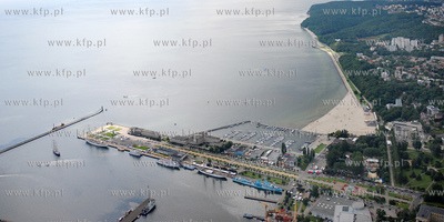 Gdynia z lotu ptaka. Nz. Centrum Miasta
29.06.2007
Fot....