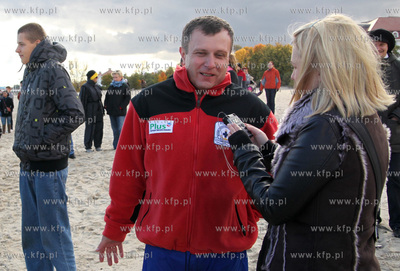 Sopot. Inauguracja sezonu sopockich Morsow, w ktorej...