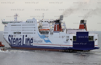 Wyjscie promu Stena Germanica z portu w Gdansku po...