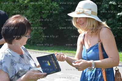 IV. Nadmorski Plener Czytelniczy Gdynia 2015. 55 oficyn...