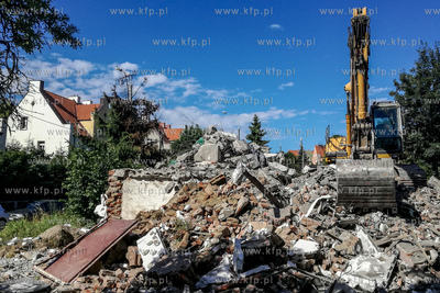 Rozbiórka budynku na ul. Legnickiej w Gdańsku. 04.07.2018...