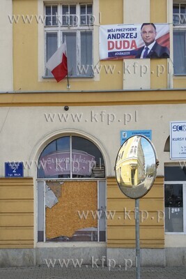 Billboard wyborczy Andrzeja Dudy, kandydata na urząd...