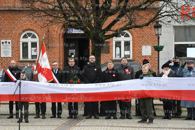 Uroczystosci na rynku w Kościerzynie z okazji 102....
