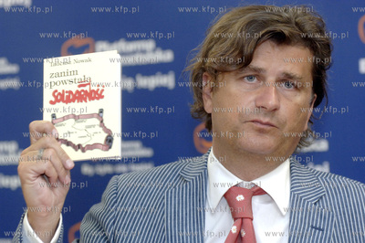 Gdansk. Konferencja prasowa Przewodniczacego sejmowej...