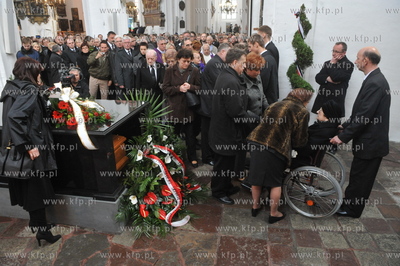 Bazylika Mariacka w Gdansku. Uroczystosci pogrzebowe...