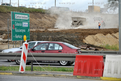 Gdansk.  Obwodnica Trojmiasta. Wmurowania kamienia...