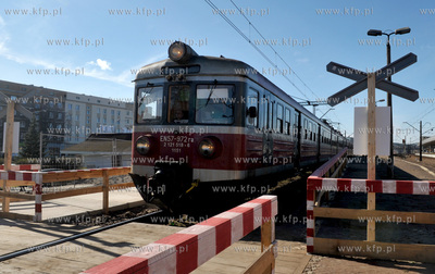 Gdansk Wrzeszcz. Tymczasowe przejscie przez tory na...