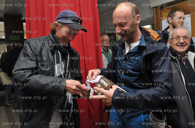 Ostatni dzien dzialalnosci kin Neptun, Kameralne i...