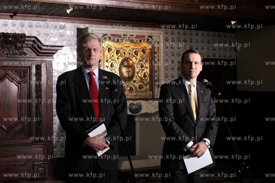 Gdansk. Dwor Artusa. Spotkanie  ministrow spraw zagranicznych...