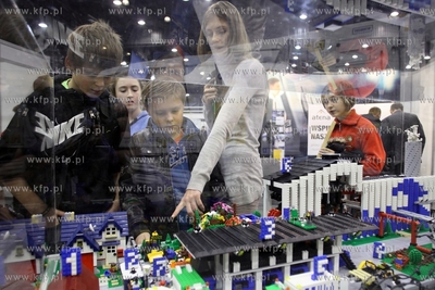 Amber Expo. Re: Miasto, wydarzenie targowe oraz festiwal...