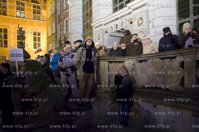 Długi Targ w Gdańsku. Demonstracja Komitetu Obrony...